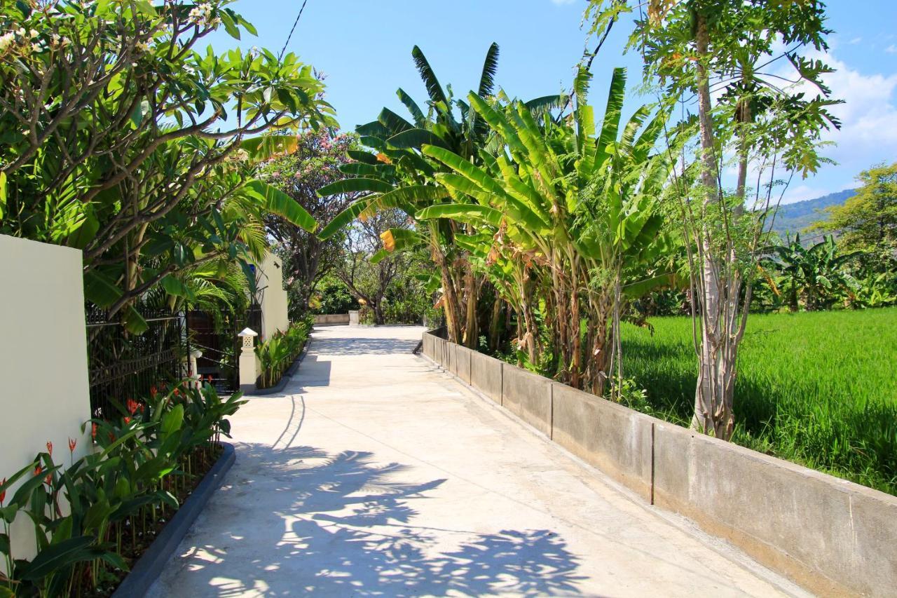 Villa Surgawi โลวินา ภายนอก รูปภาพ