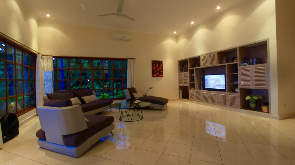 Villa Surgawi โลวินา ภายนอก รูปภาพ