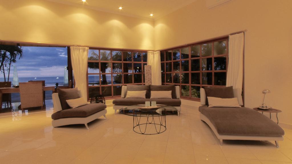 Villa Surgawi โลวินา ภายนอก รูปภาพ